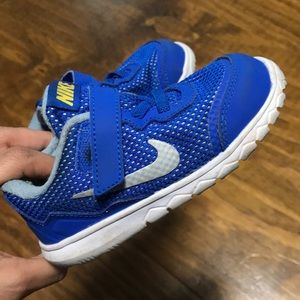 NIKE FLEX EXPERIENCE